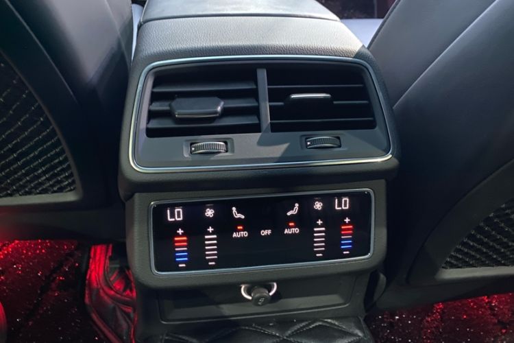 Used Audi A7 2019 55 TFSI quattro Dynamic Edition Interior 4