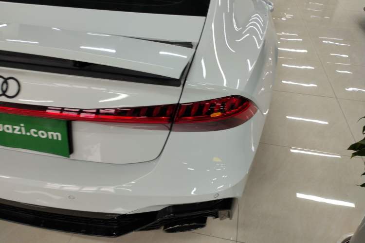 Used Audi A7 2019 55 TFSI quattro Dynamic Edition Right Rear Taillight