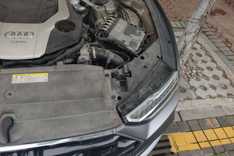 Used Audi A7 2019 55 TFSI quattro Competition Edition Engine Bay Left