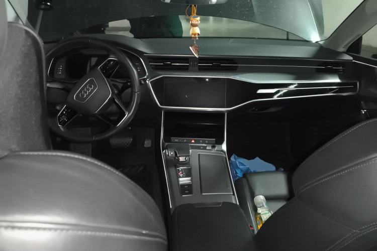 Used Audi A7 2020 45 TFSI Prestige Edition Center Console