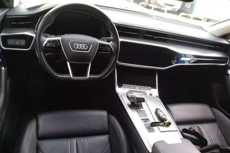 Used Audi A7 2020 45 TFSI Prestige Edition Center Console