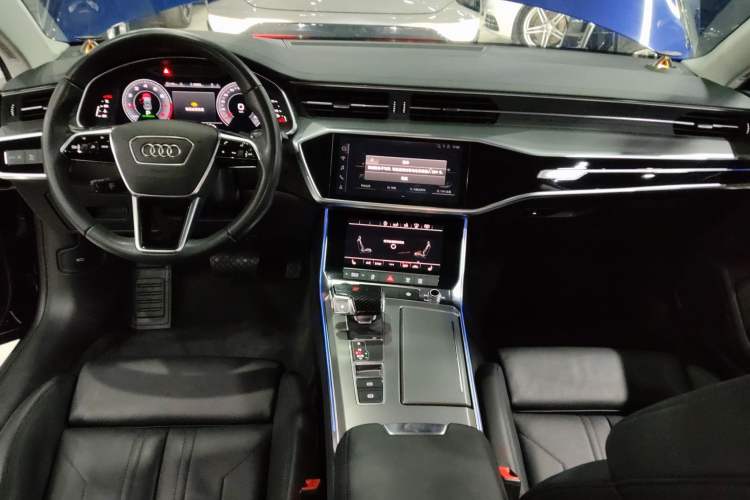Used Audi A7 2020 45 TFSI Prestige Edition Center Console