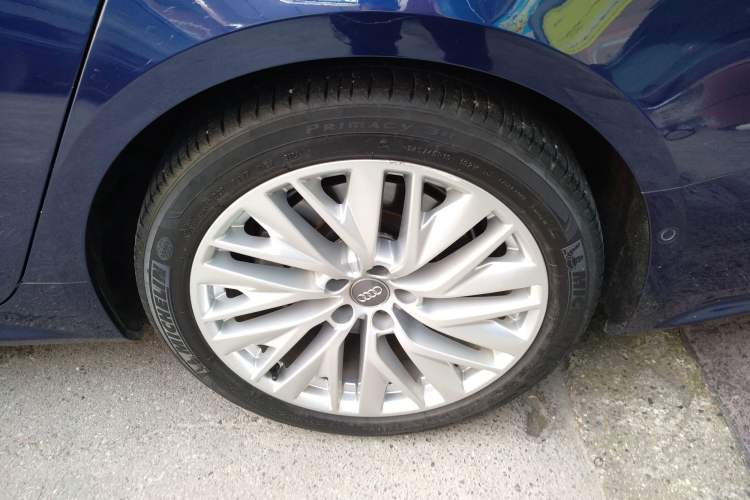 Used Audi A7 2020 45 TFSI Prestige Edition Left Rear Wheel Hub