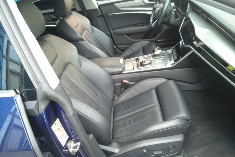 Used Audi A7 2020 45 TFSI Prestige Edition Right Front Seat