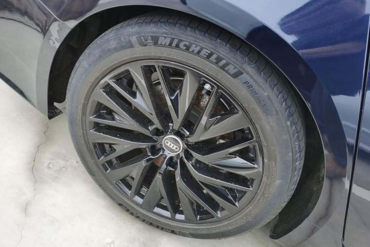 Used Audi A7 2020 45 TFSI Prestige Edition Right Rear Wheel Hub