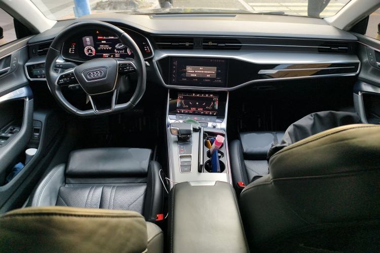 Used Audi A7 2020 45 TFSI Prestige Edition Center Console