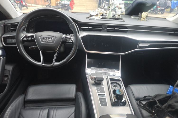 Used Audi A7 2020 45 TFSI Prestige Edition Center Console
