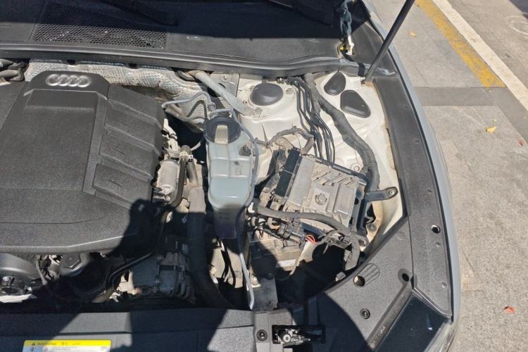 Used Audi A7 2020 45 TFSI Prestige Edition Engine Bay Left