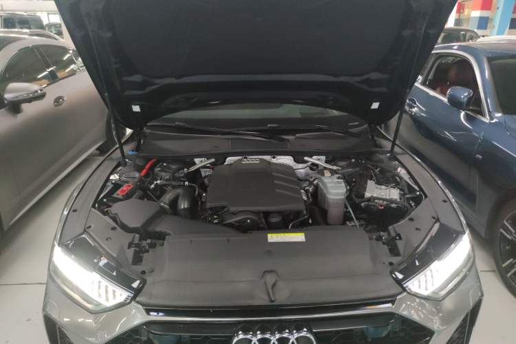 Used Audi A7 2020 45 TFSI Prestige Edition Engine Bay