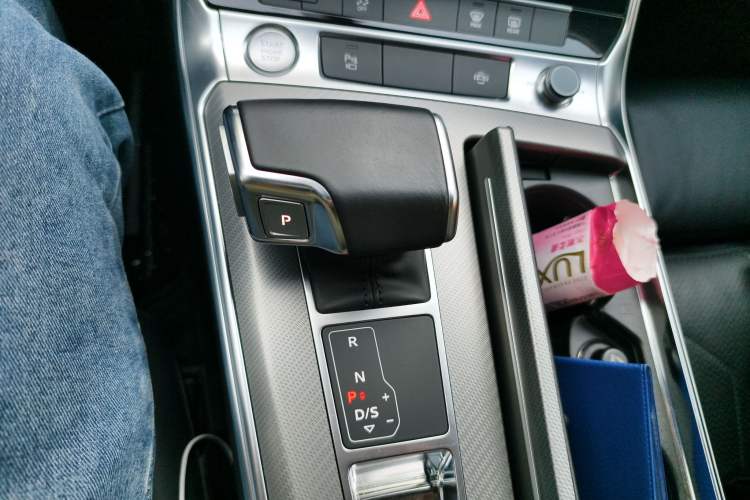 Used Audi A7 2020 45 TFSI Prestige Edition Gear Lever