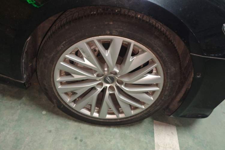 Used Audi A7 2020 45 TFSI Prestige Edition Right Front Wheel Hub