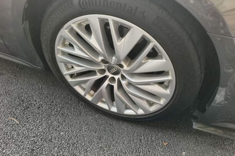Used Audi A7 2020 45 TFSI Prestige Edition Right Front Wheel Hub