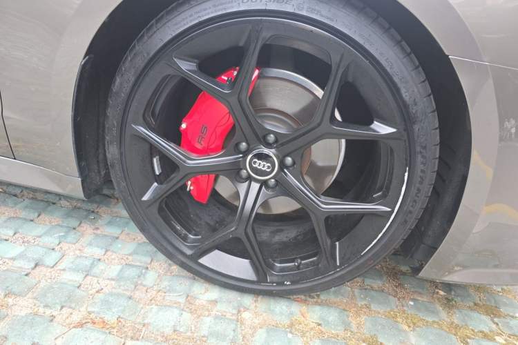 Used Audi A7 2020 45 TFSI Prestige Edition Right Front Wheel Hub