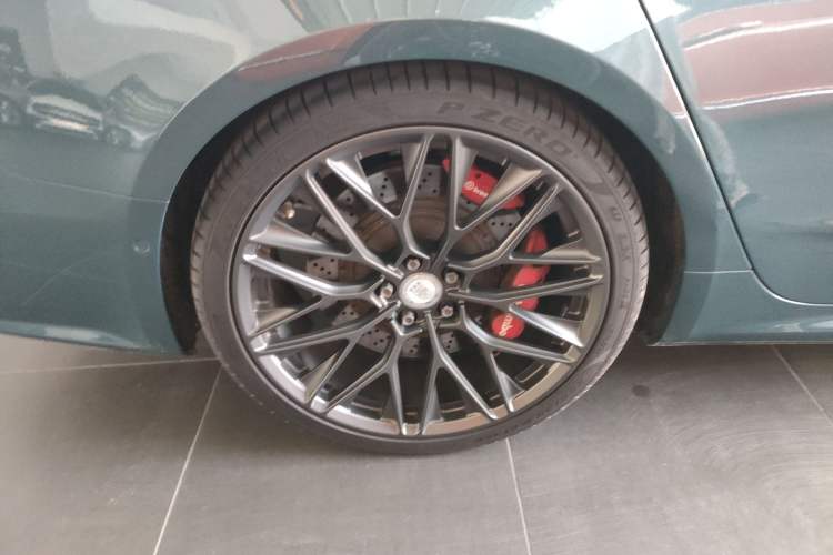 Used Audi A7 2020 45 TFSI Prestige Edition Right Rear Wheel Hub
