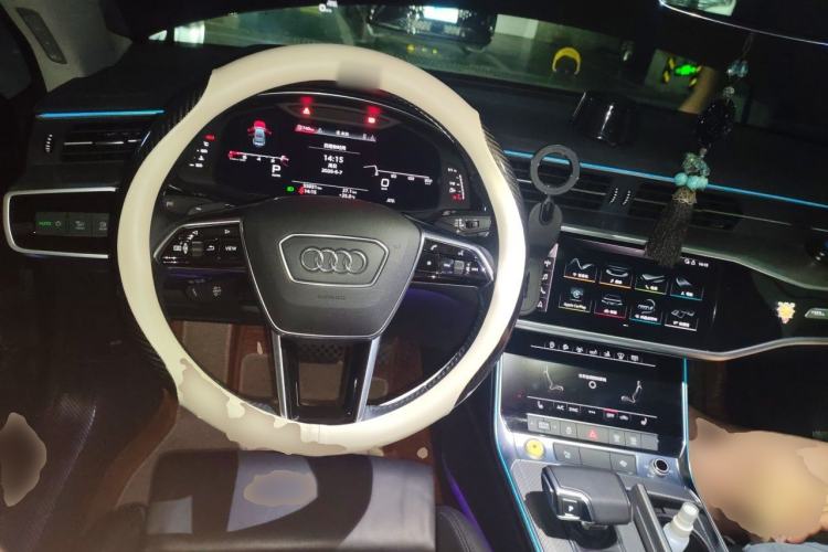 Used Audi A7 2020 45 TFSI Prestige Edition Steering Wheel
