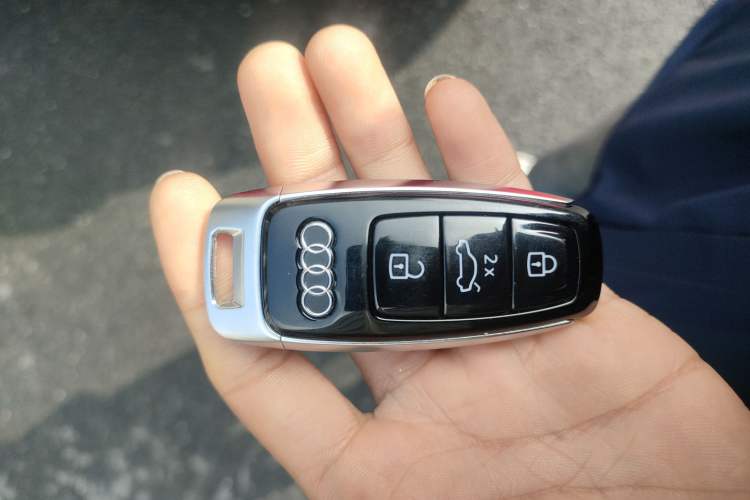Used Audi A7 2020 40 TFSI Luxury Model Vehicle Key