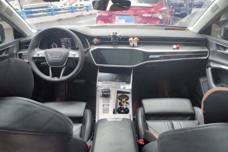 Used Audi A7 2020 45 TFSI Prestige Edition Center Console
