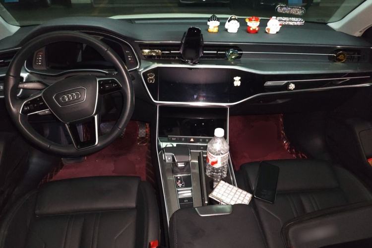Used Audi A7 2020 45 TFSI Prestige Edition Center Console