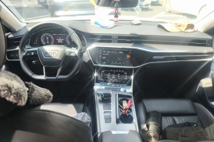 Used Audi A7 2020 45 TFSI Prestige Edition Center Console