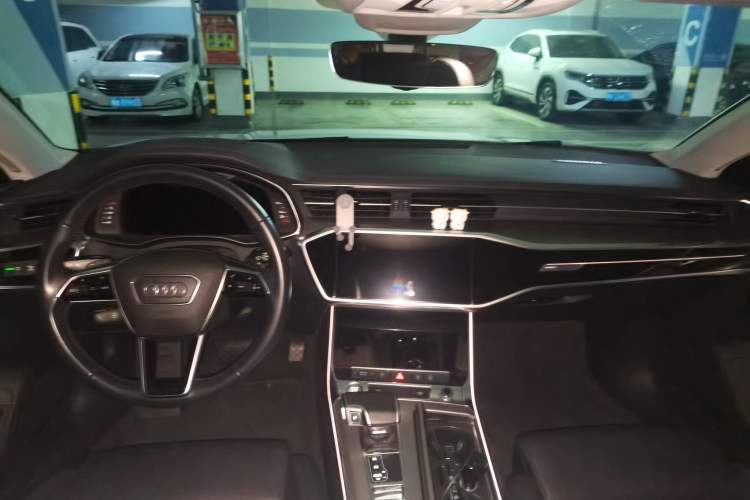 Used Audi A7 2020 45 TFSI Prestige Edition Center Console