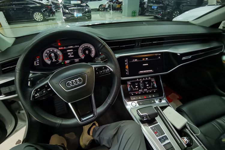 Used Audi A7 2020 45 TFSI Prestige Edition Center Console