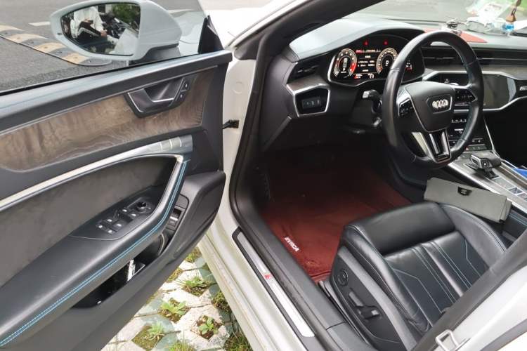 Used Audi A7 2020 45 TFSI Exclusive Edition Driver Seat