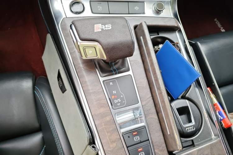 Used Audi A7 2020 45 TFSI Exclusive Edition Gear Lever