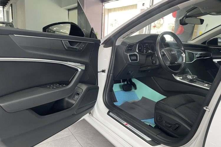 Used Audi A7 2020 40 TFSI Luxury Model Interior 2