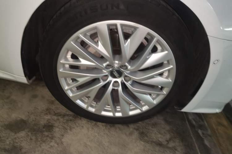 Used Audi A7 2020 45 TFSI Prestige Edition Right Front Wheel Hub