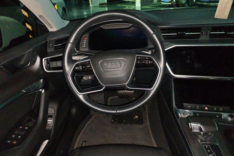 Used Audi A7 2020 40 TFSI Luxury Model Steering Wheel
