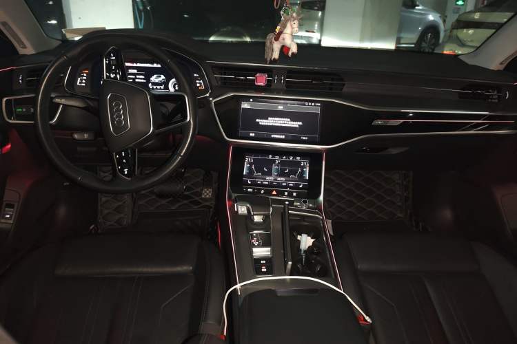 Used Audi A7 2021 45 TFSI Prestige Edition Center Console