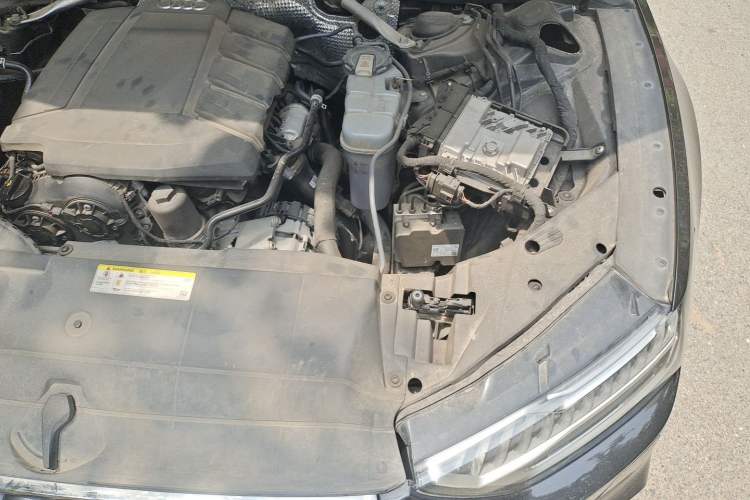 Used Audi A7 2021 40 TFSI Luxury Edition Engine Bay Left