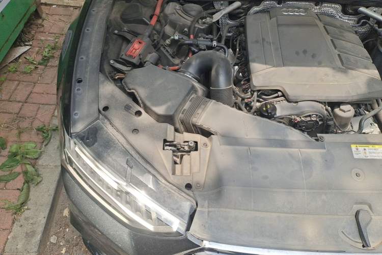 Used Audi A7 2021 40 TFSI Luxury Edition Engine Bay Right