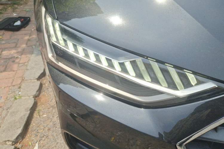 Used Audi A7 2021 40 TFSI Luxury Edition Right Front Headlight