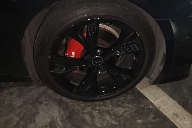 Used Audi A7 2021 45 TFSI Prestige Edition Right Front Wheel Hub