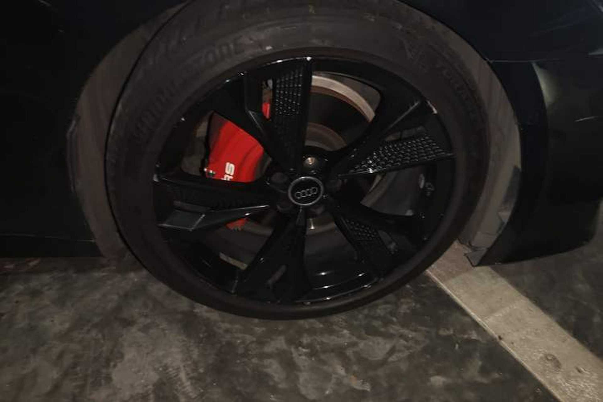 Used Audi A7 2021 45 TFSI Prestige Edition Right Front Wheel Hub