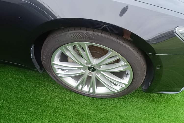 Used Audi A7 2021 45 TFSI Prestige Edition Right Front Wheel Hub