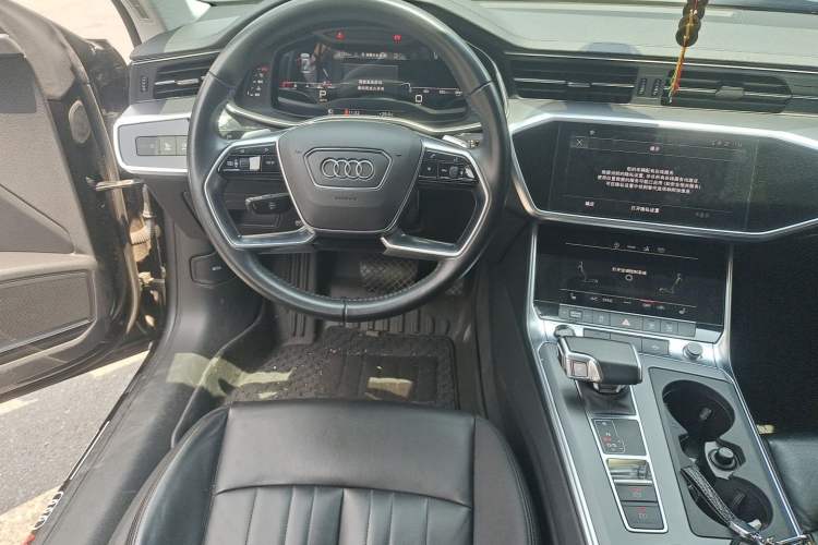 Used Audi A7 2021 40 TFSI Luxury Edition Steering Wheel