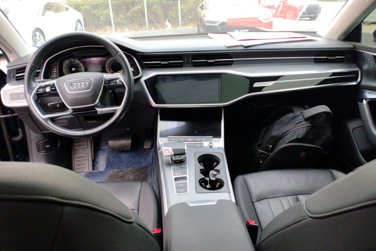 Used Audi A7 2021 40 TFSI Luxury Edition Center Console