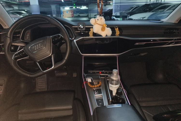 Used Audi A7 2021 45 TFSI Prestige Edition Center Console