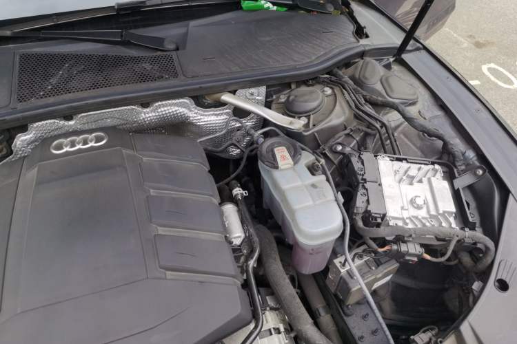 Used Audi A7 2021 40 TFSI Luxury Edition Engine Bay Left