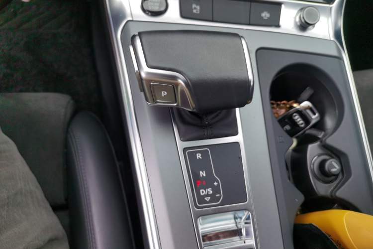 Used Audi A7 2021 40 TFSI Luxury Edition Gear Lever
