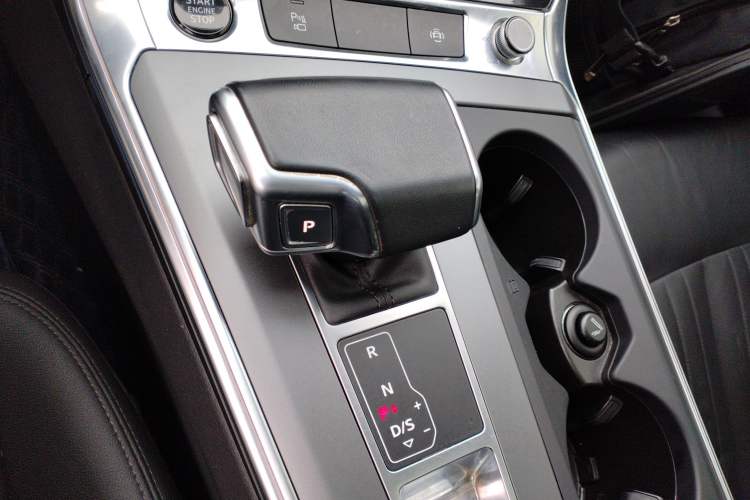 Used Audi A7 2021 40 TFSI Luxury Edition Gear Lever