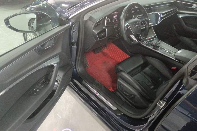 Used Audi A7 2021 45 TFSI Exclusive Edition Interior 2