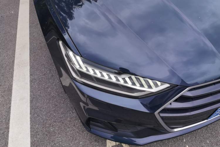 Used Audi A7 2021 40 TFSI Luxury Edition Right Front Headlight
