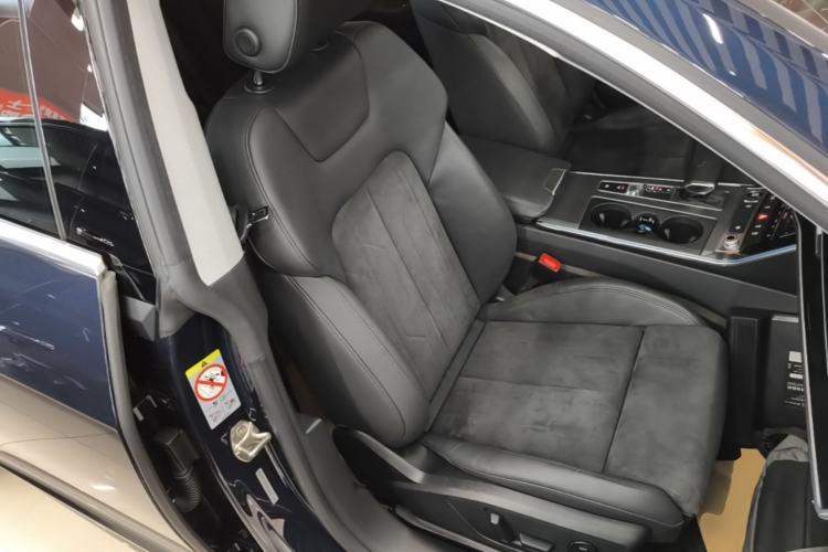 Used Audi A7 2021 40 TFSI Luxury Edition Right Front Seat