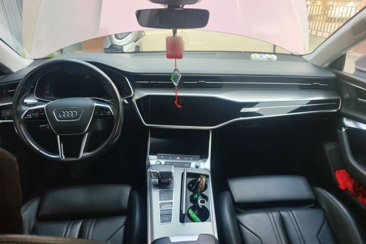 Used Audi A7 2021 45 TFSI Exclusive Edition Center Console