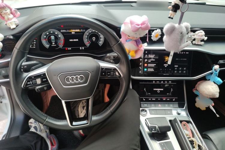 Used Audi A7 2021 45 TFSI Prestige Edition Center Console