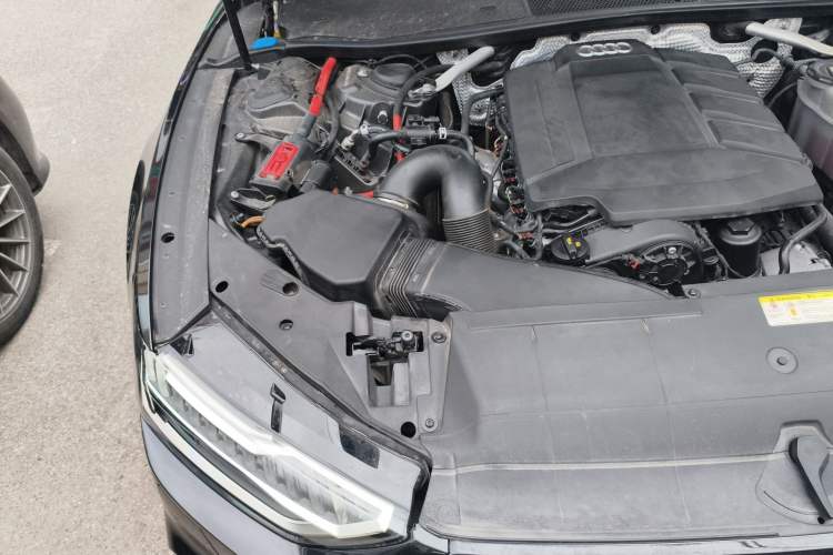 Used Audi A7 2021 40 TFSI Luxury Edition Engine Bay Right