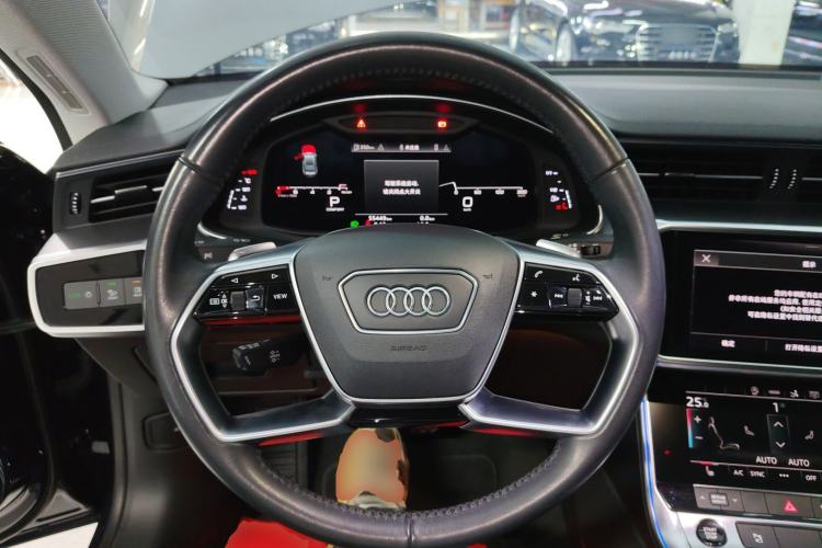 Used Audi A7 2021 40 TFSI Luxury Edition Steering Wheel